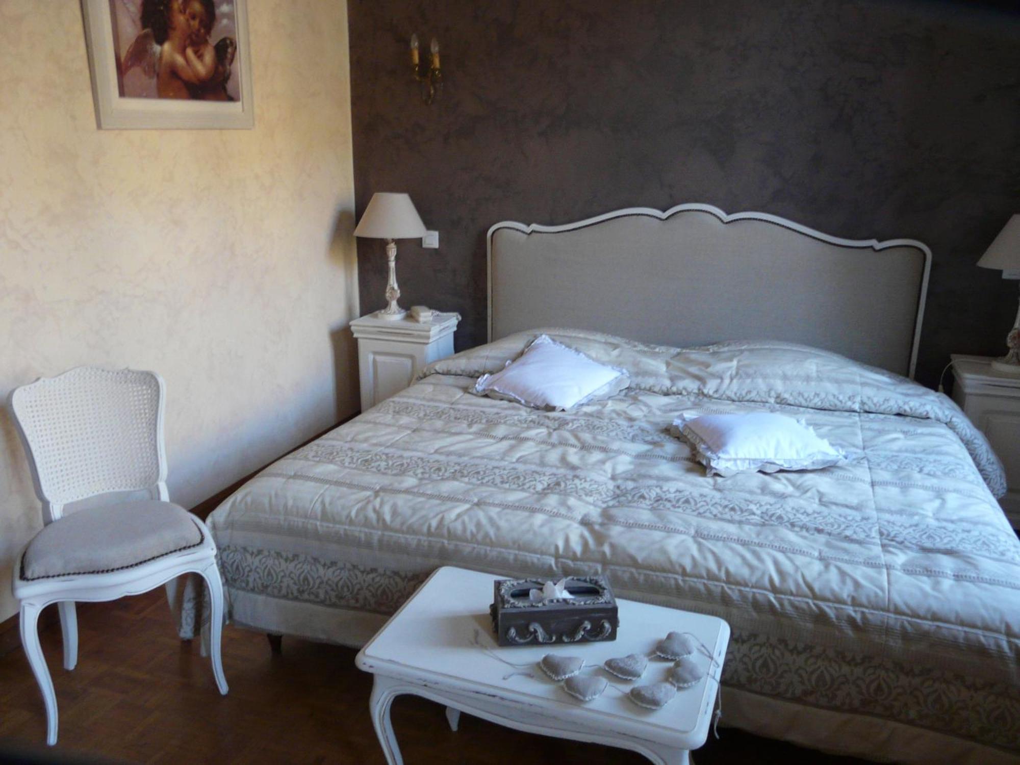 Logis Hostellerie Du Grand Duc Hotel Restaurant Gincla Esterno foto