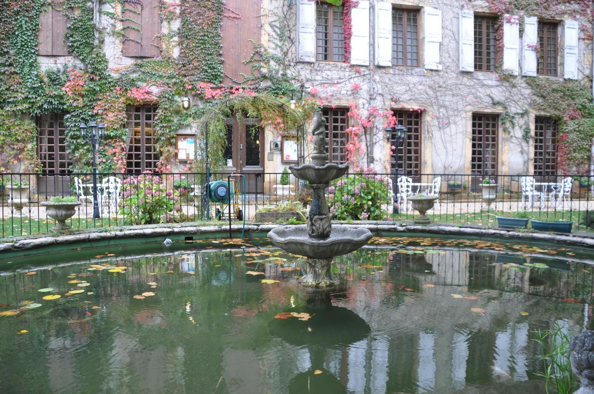 Logis Hostellerie Du Grand Duc Hotel Restaurant Gincla Esterno foto