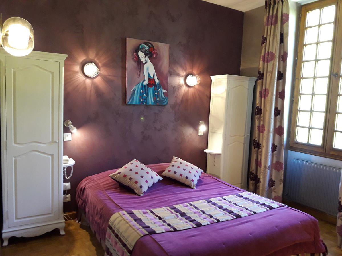 Logis Hostellerie Du Grand Duc Hotel Restaurant Gincla Esterno foto