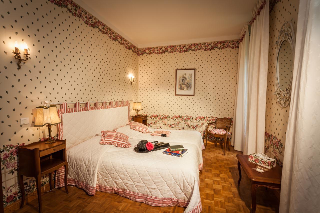 Logis Hostellerie Du Grand Duc Hotel Restaurant Gincla Esterno foto