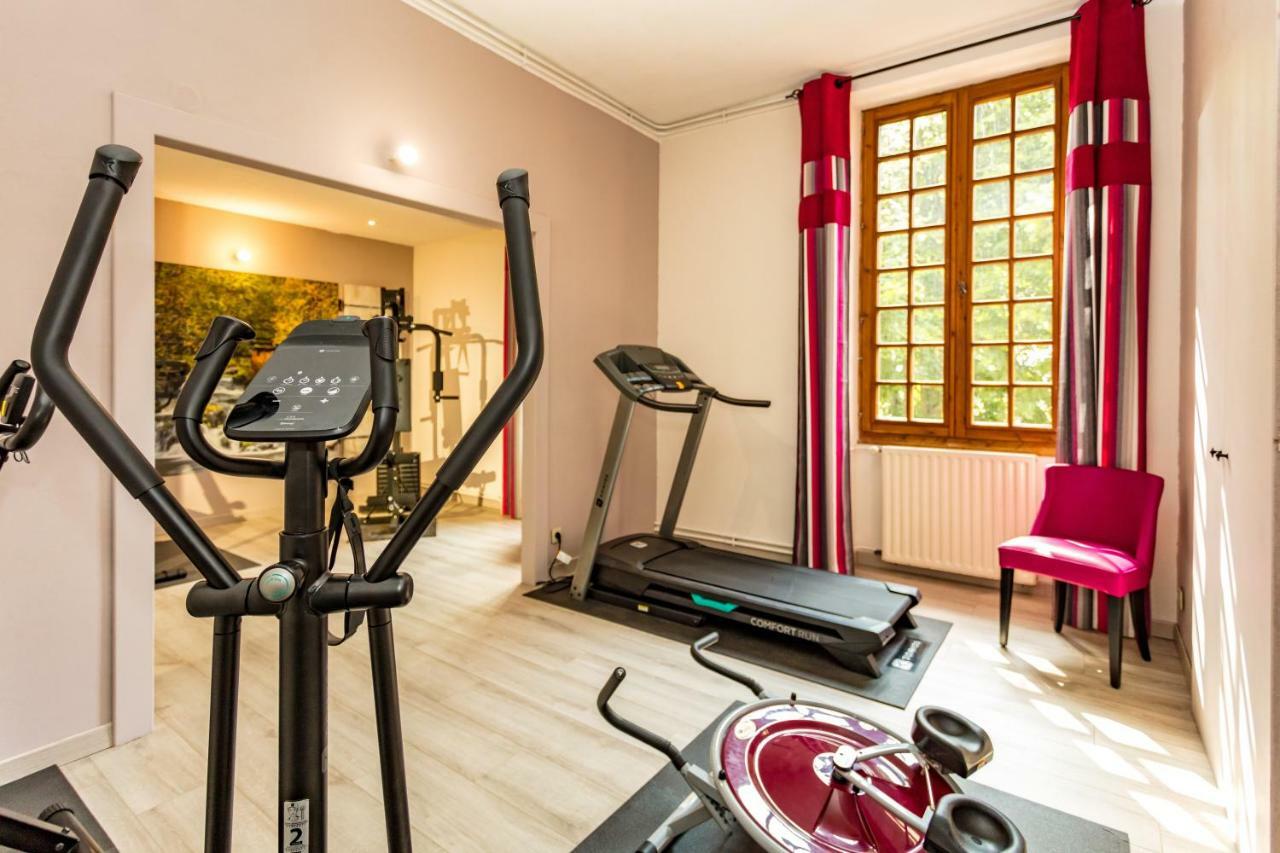 Logis Hostellerie Du Grand Duc Hotel Restaurant Gincla Esterno foto